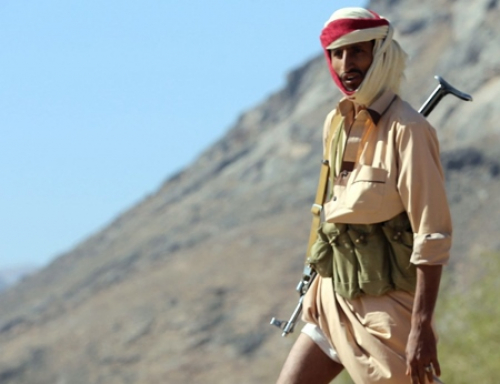 حملة إخوانية على قيادة أحمد علي للمعركة مع الحوثيين