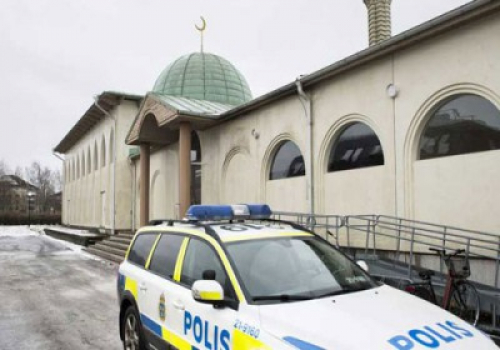 اعتداء بمواد متفجرة على مسجد جنوبي السويد يرتاده يوميا نحو 100 شخص