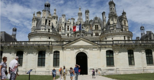 25 ألف شخص من 115 بلدا يتشاركون في ملكية قصر أثري وسط فرنسا
