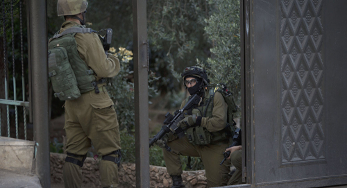 إصابة طفل عمره 3 أعوام برصاص الجيش الإسرائيلي في الضفة الغربية