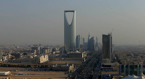 السعودية تمنح رخص استثمارية لشركات يابانية وتوقع مذكرات تفاهم