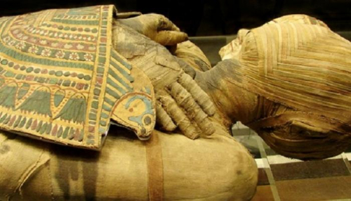 اكتشاف علمي .. سرطان الثدي أصاب نساء مصر الفرعونية