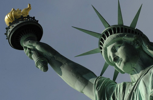 إغلاق تمثال الحرية في نيويورك أمام السائحين