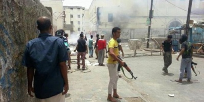 اليمن .. قوات "الانتقالي الجنوبي" تسيطر على معسكرات للجيش في عدن