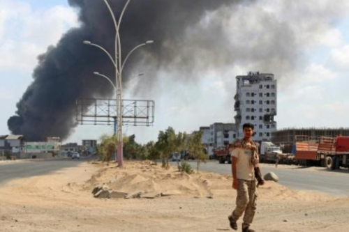 وكالة الانباء الفرنسية : المقاتلون الانفصاليون في جنوب اليمن يحكمون سيطرتهم على عدن