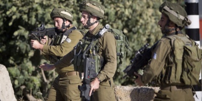 مقتل فلسطيني برصاص الجيش الإسرائيلي وإصابة العشرات