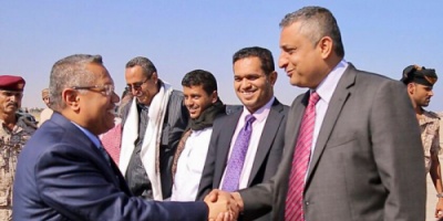 اليمن : غموض يصاحب زيارة بن دغر للرياض