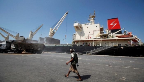 التحالف: مليشيا الانقلاب الحوثي تعرقل حركة الملاحة بميناء الحديدة