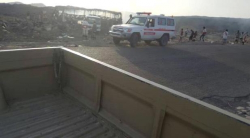 سقوط 44 ببن قتيل وجريح جراء احتراق حافلة نقل جماعي لحجاج في أبين