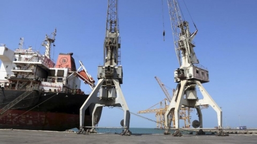 #ميليشيا الحوثي تمنع 4 سفن مواد غذائية من #دخول الحديدة