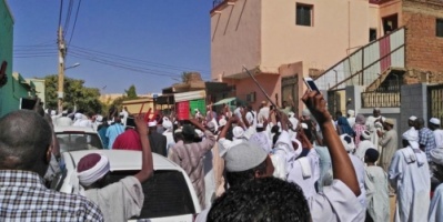 السودان #اعتقال رئيس حزب المؤتمر الوطني المكلف أحمد هارون #والنائب الأول للبشير 