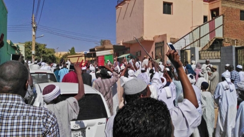 السودان #اعتقال رئيس حزب المؤتمر الوطني المكلف أحمد هارون #والنائب الأول للبشير 