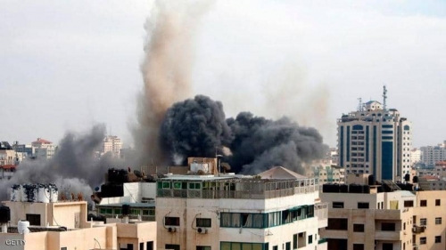 #‎ارتفاع حصيلة الغارات الإسرائيلية على القطاع ، إلى 12 قتيلا وأكثر من 100 #جريح.