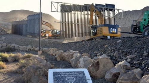 #مناصرون لترمب يباشرون بناء جدار خاص عند حدود المكسيك