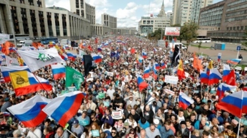 روسيا : 20 ألف متظاهر في موسكو للمطالبة بانتخابات محلية حرة وعادلة