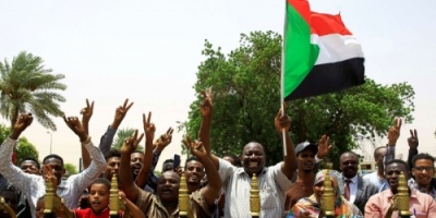 السودان يكتب التاريخ بالتوقيع النهائي على الاتفاق الانتقالي