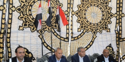 مصر :وزير التموين ومحافظ قنا يضعان حجر اساس انشاء المنطقة التجارية اللوجيستية الاولى على مستوى جنوب الصعيد