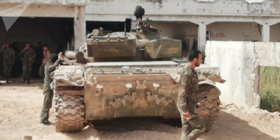 سوريا ... الجيش يكتسح "مثلث الموت" ويسيطر على مدينة اللطامنة شمال حماة