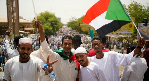 بعد توقفها بسبب الاحتجاجات… جامعة الخرطوم تقرر استئناف الدراسة