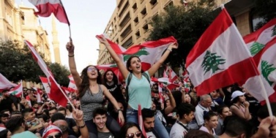 وسط دعوات لإضراب عام ... تواصل الاحتجاجات المتنقلة في لبنان