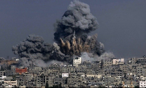 فلسطين ... جيش الاحتلال الإسرائيلي يقصف مواقع لحماس شمال قطاع غزة