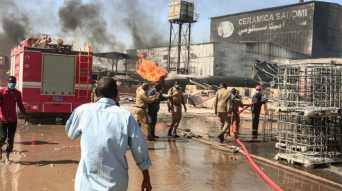 السوادن ... وفاة 15 عاملاً جراء حريق ضخم بمصنع للسيراميك في الخرطوم