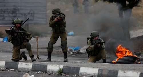 وزارة الصحة ... إصابة 27 فلسطينيا برصاص وغاز الجيش الإسرائيلي في غزة