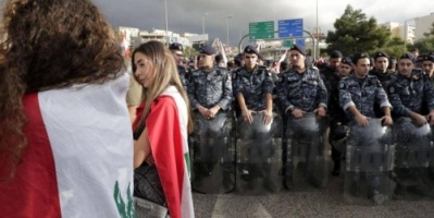  قبل بدء الاستشارات النيابية ... تصاعد باحتجاجات لبنان