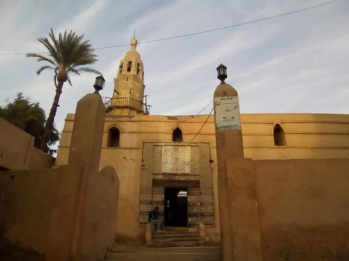 سنوات من الإنتظار في إنتظار عودة المسجد العمري للنور من جديد «صور»