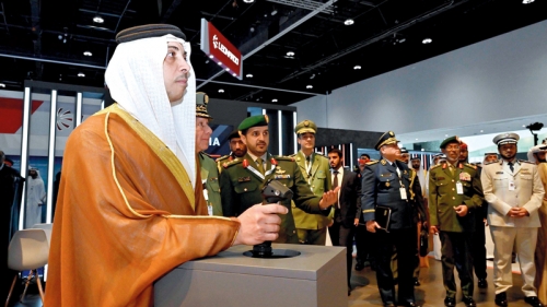 الإمارات ... جنود آليون وطائرات مسيّرة وأنظمة ذكية تكشف التهريب داخل أحشاء المسافرين