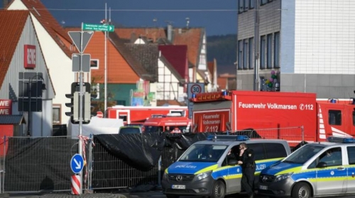 ألمانيا ... 52 جريحاً بينهم 18 طفلاً في حادث الدهس خلال كرنفال في وسط البلاد