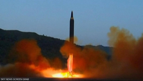 كوريا الشمالية تتحدى كورونا ... وتطلق صاروخين باليستيين