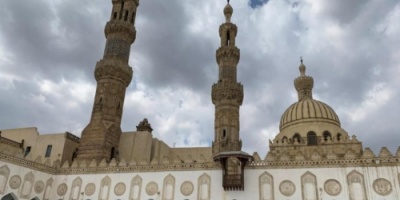 بسبب «كورونا» ... مصر تغلق المساجد والكنائس والمواقع الأثرية 