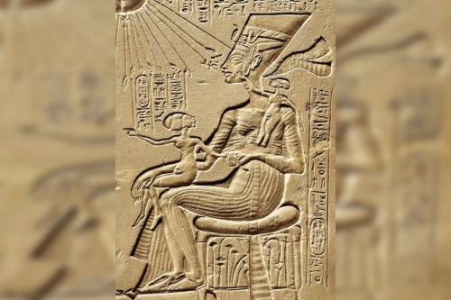 المصري القديم أول من عرف عيد الأم والبر لأمة