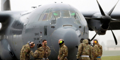 رغم أزمة كورونا .. الولايات المتحدة الأمريكية تستعرض قوتها بحشد طائرات في قاعدة باليابان
