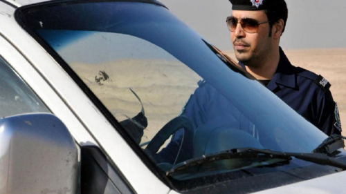 الداخلية الكويتية .. الأمن يضبط فتاة ظهرت تتراقص بالبريهة العسكرية