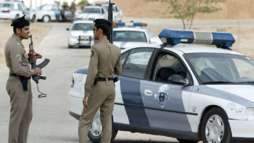  ارتكب 41 جريمة سلب .. الشرطة السعودية تطيح بتشكيل عصابي "تشادي"