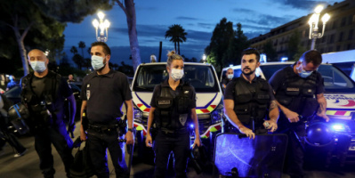 فرنسا .. الشرطة تحتج بعد تصريحات وزير الداخلية حول العنصرية
