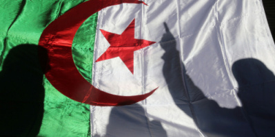 الجزائر .. فرنسا تضع عراقيل أمام مطالبتنا باستعادة أرشيفنا