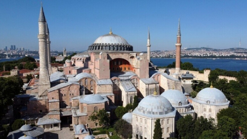 موسكو تأمل بأن تأخذ تركيا بالاعتبار الأهمية العالمية لمجمع "آيا صوفيا"