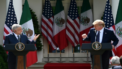 ترامب والرئيس المكسيكي يتبادلان المجاملات ويتجاهلان الخلافات وسط عاصفة من الانتقادات