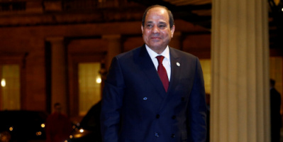 السيسي لوزير المالية المصري .: "خلي قلبكم جامد وساعدوا الناس"