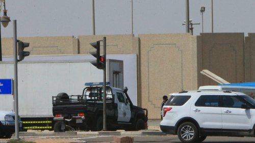السعودية .. أمن "الأفلاج" يطيح بمقيم يتحرش بالمتسوقات