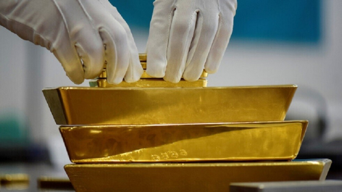 الدولار على وشك الانهيار والعالم سيعود إلى معيار الذهب