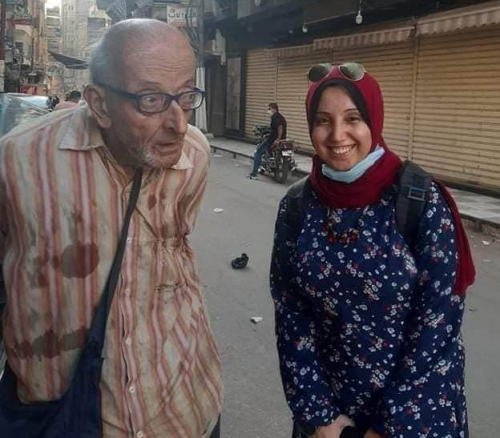 مروة الموافي ناعية طبيب الغلابة .. سن سنة حسنة وترك رسالة إنسانية خالدة