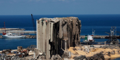 الكويت تتعهد بإعادة بناء صومعة القمح التي دمرها انفجار مرفأ بيروت