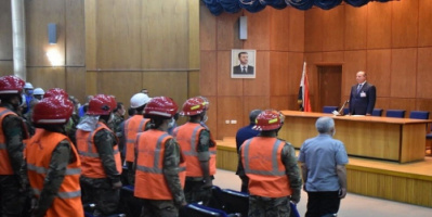 الرئيس السوري يكرم عمالا ساهموا في عمليات الإطفاء والصيانة بعد تفجير خط الغاز