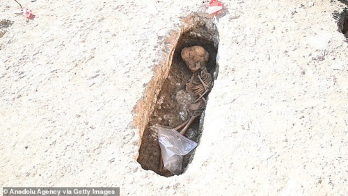اكتشاف رفات 4500 جثة في مقبرة إسلامية في إسبانيا