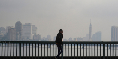 مصر.. الحكومة تطلب من المواطنين البقاء في المنازل