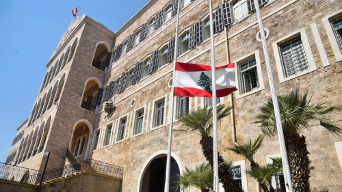 وزير الاتصالات في الحكومة اللبنانية يعلن إصابته بفيروس كورونا
